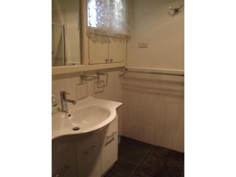 10 Leatherwood Crescent, Wheelers Hill VIC 3150