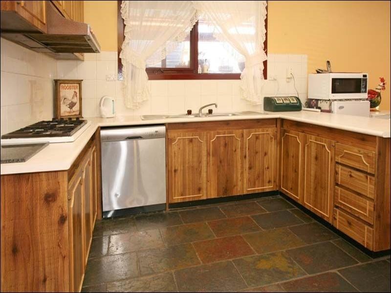 9 Maygrove Way, Mulgrave VIC 3170