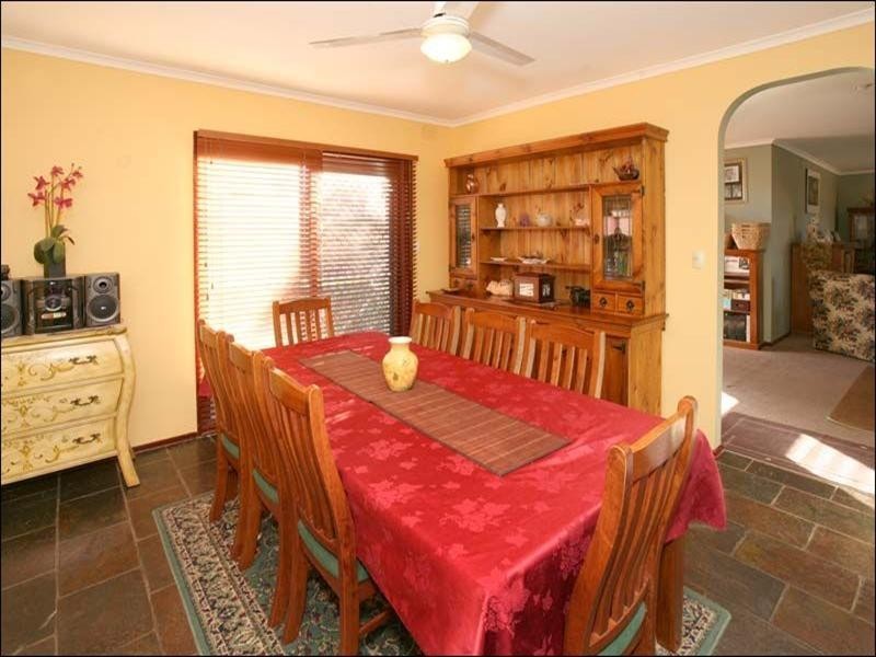 9 Maygrove Way, Mulgrave VIC 3170