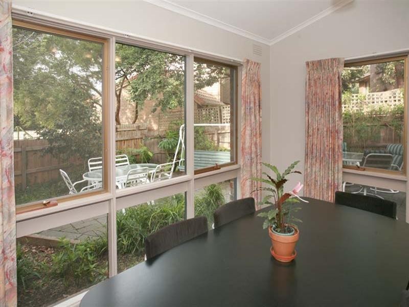 12 Leamington Crescent, Glen Waverley VIC 3150