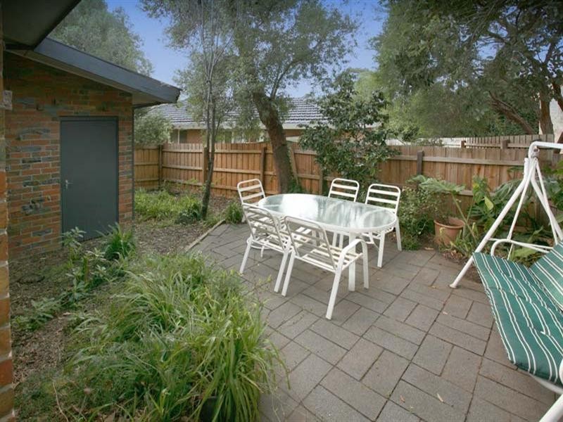 12 Leamington Crescent, Glen Waverley VIC 3150