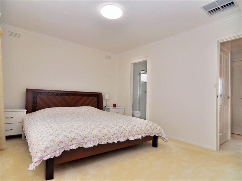 57 Wilson Road, Glen Waverley VIC 3150