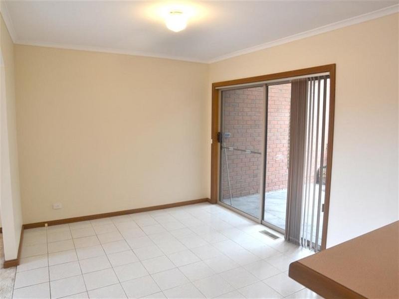 2/6 Tourmaline Crescent, Wheelers Hill VIC 3150