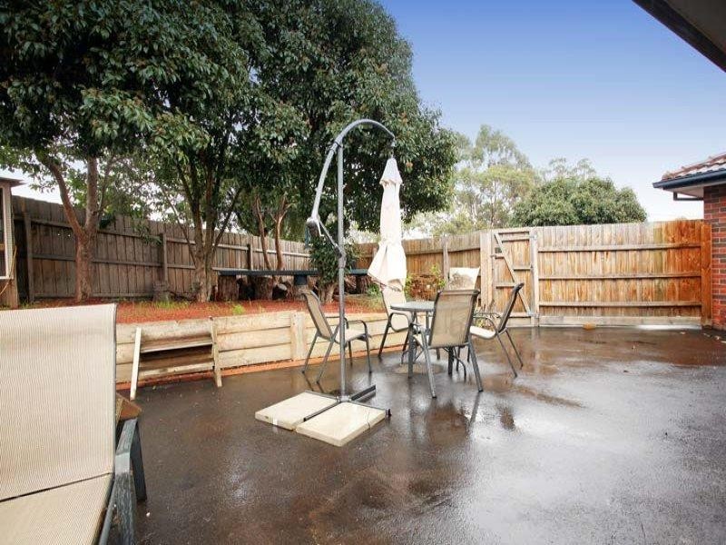 15 Lennox Avenue, Glen Waverley VIC 3150