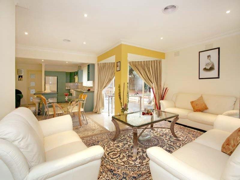 15 Lennox Avenue, Glen Waverley VIC 3150