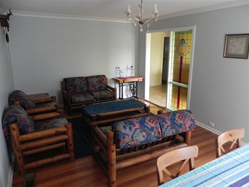 10 Adam Avenue, Wheelers Hill VIC 3150