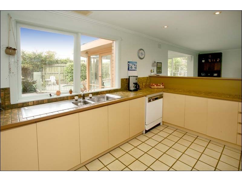 14 Torwood Avenue, Glen Waverley VIC 3150