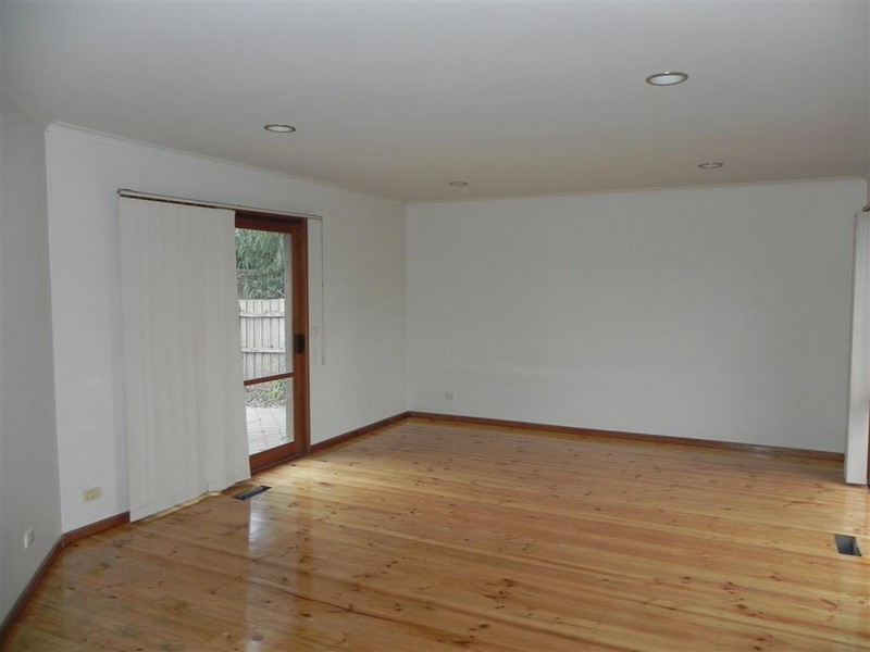 2/3 Fernhill Street, Glen Waverley VIC 3150