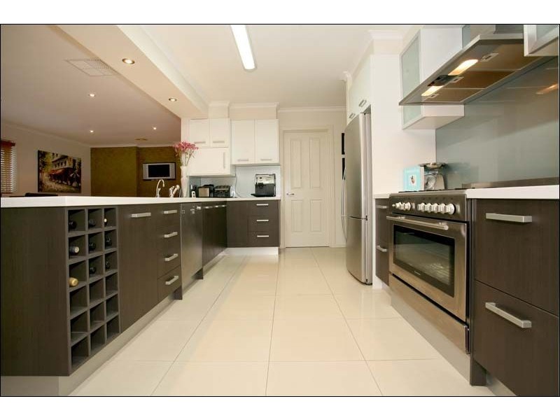 15 The Outlook, Glen Waverley VIC 3150