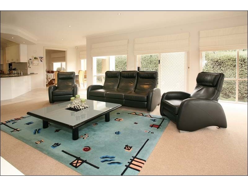 6 Prestbury Drive, Vermont South VIC 3133