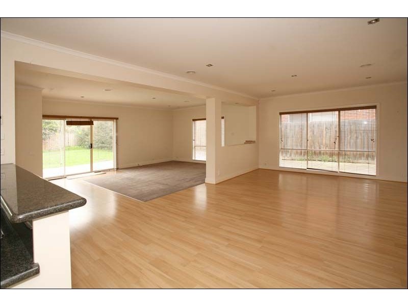 3 Maxwell Grove, Glen Waverley VIC 3150