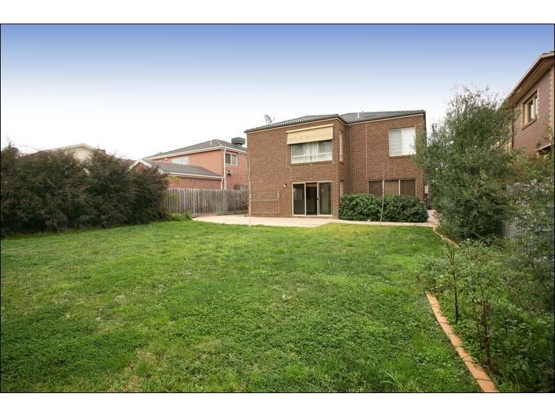 3 Maxwell Grove, Glen Waverley VIC 3150