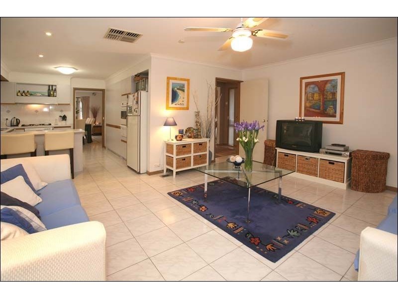 8 Nicholas Court, Lysterfield VIC 3156