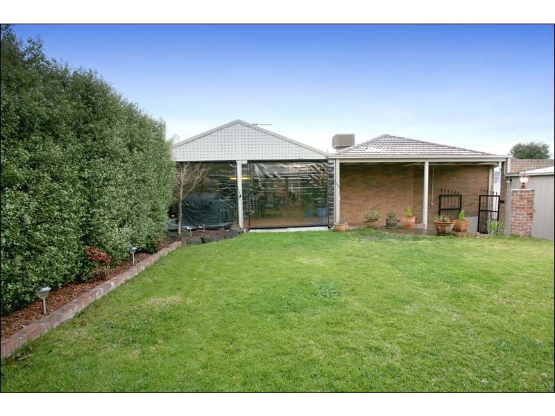 8 Nicholas Court, Lysterfield VIC 3156