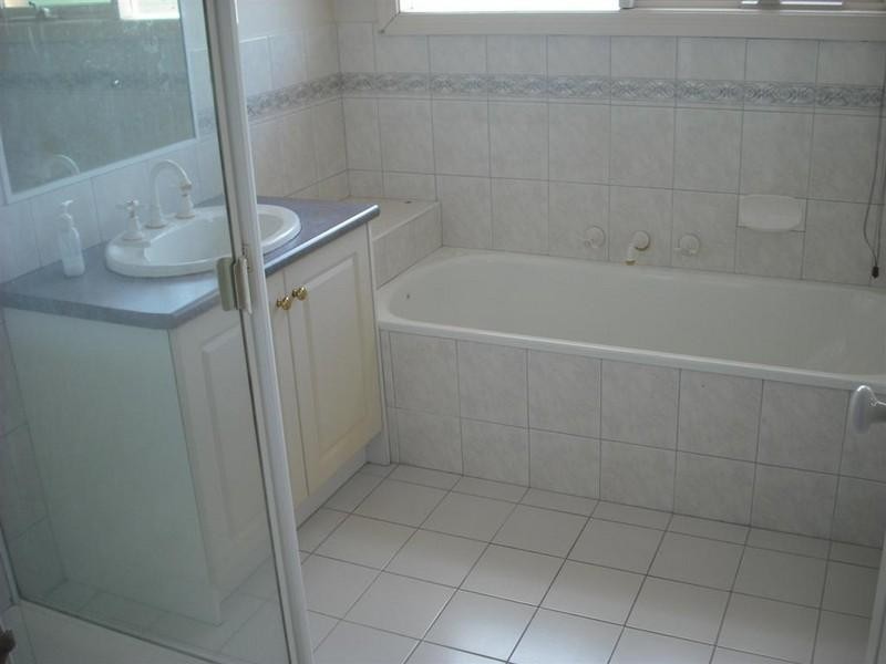 3/93 Thames Street, Box Hill VIC 3128