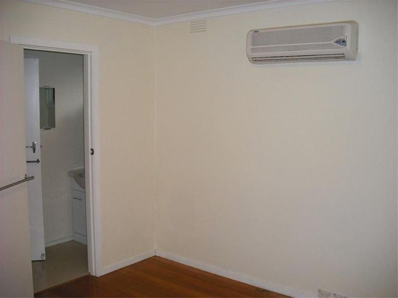 14 Westlands Road, Glen Waverley VIC 3150