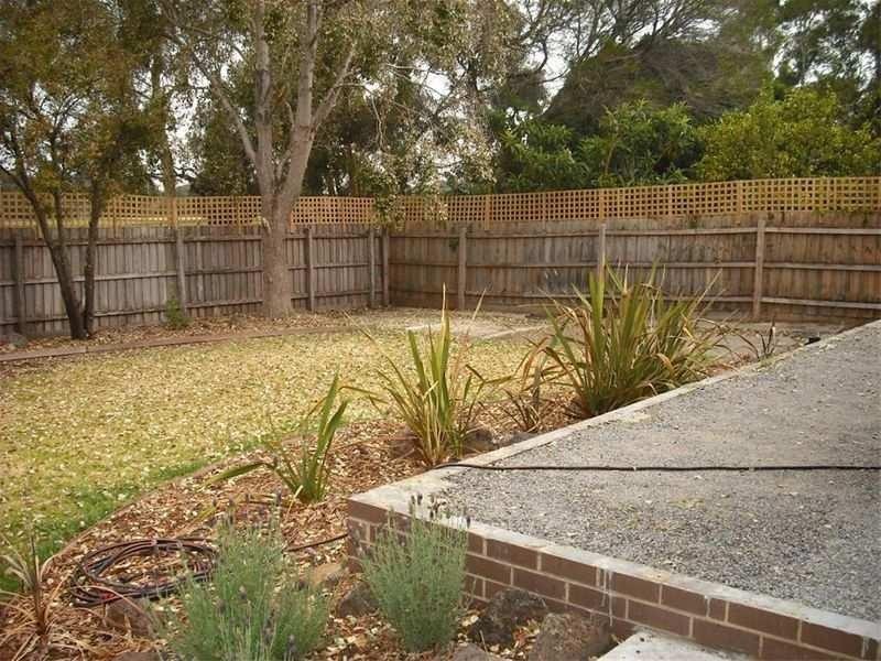 14 Westlands Road, Glen Waverley VIC 3150