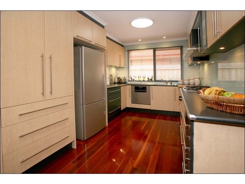 18 Justin Circuit, Hampton Park VIC 3976