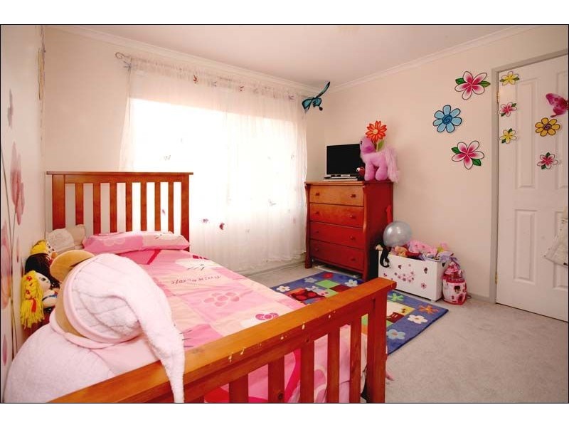 18 Justin Circuit, Hampton Park VIC 3976