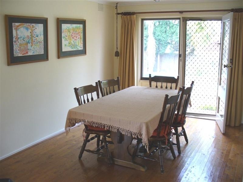 14 Minchinbury Drive, Vermont South VIC 3133