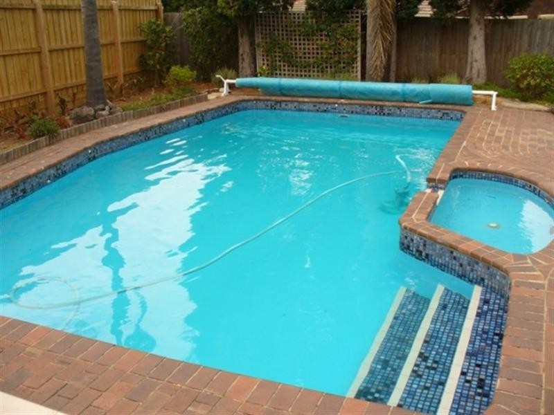 14 Minchinbury Drive, Vermont South VIC 3133