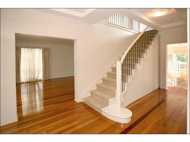 15 Woolert Street, Ashwood VIC 3147