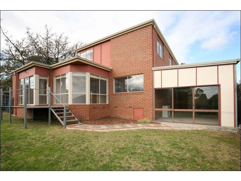 15 Woolert Street, Ashwood VIC 3147
