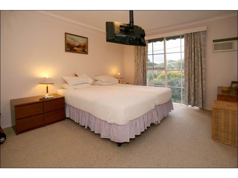 56 Samada Street, Notting Hill VIC 3168