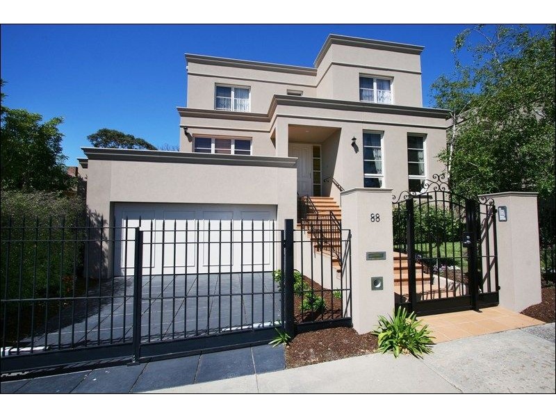 88 Sunnybrook Drive, Wheelers Hill VIC 3150