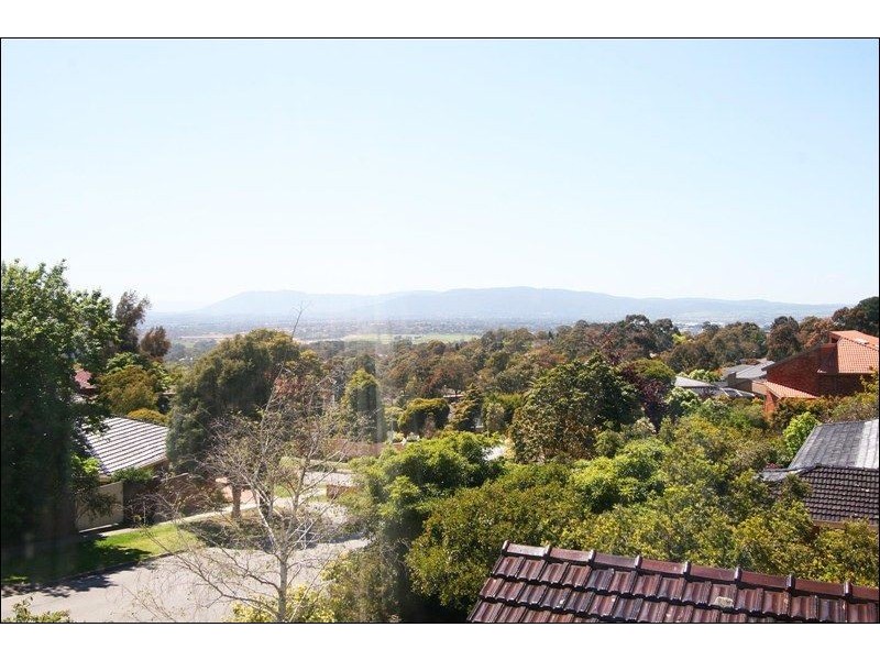 88 Sunnybrook Drive, Wheelers Hill VIC 3150