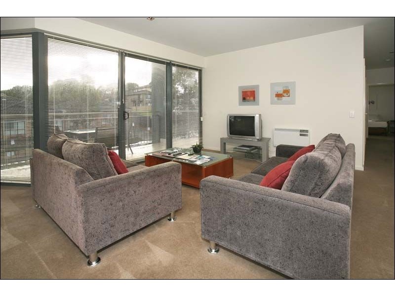 15/2-4 Blair Road, Glen Waverley VIC 3150