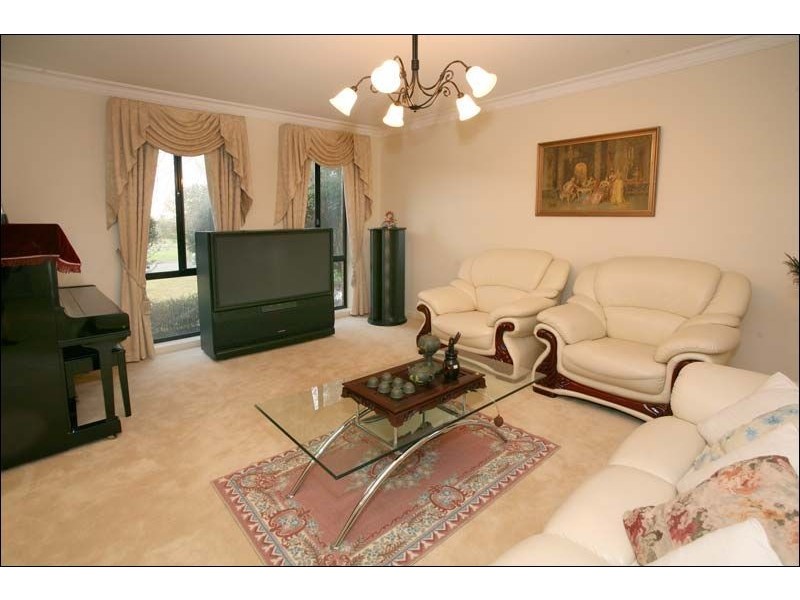 13 College Court, Glen Waverley VIC 3150