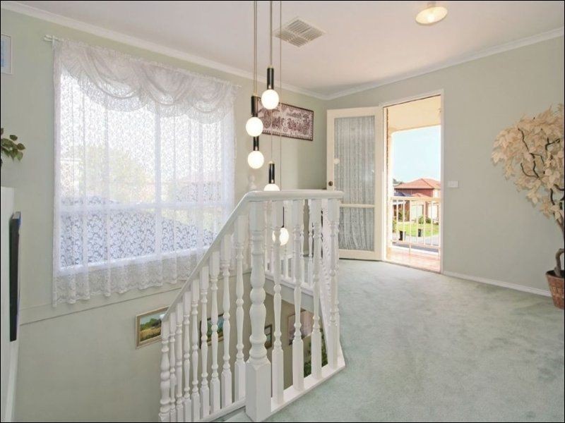 4 Fiona Court, Glen Waverley VIC 3150