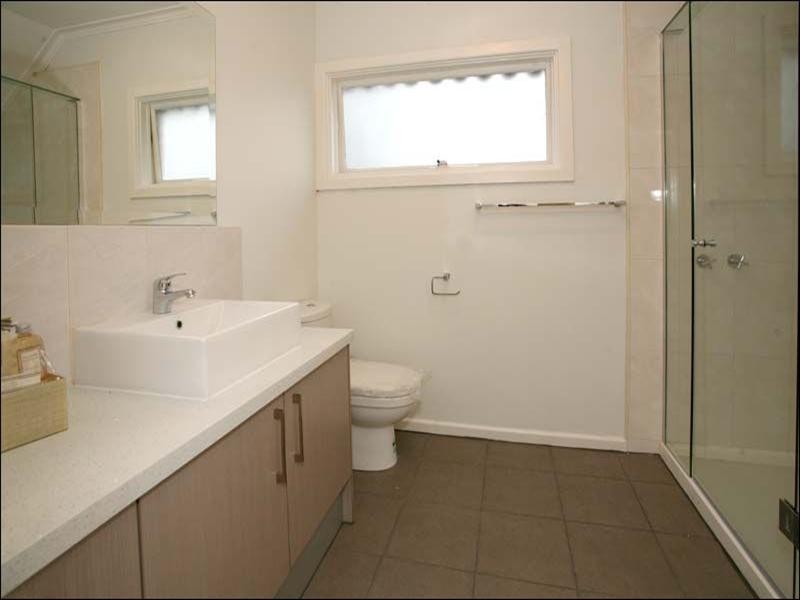 27 Townsend Street, Glen Waverley VIC 3150