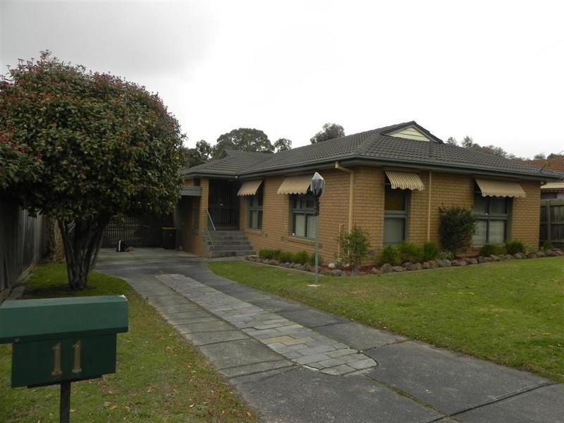 11 Ealing Court, Glen Waverley VIC 3150