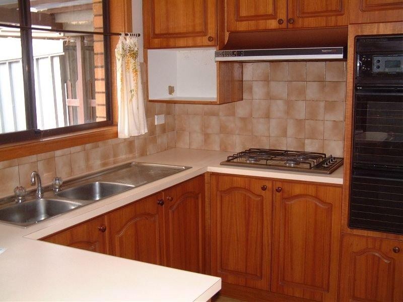 2/1 Beacon Street, Glen Waverley VIC 3150