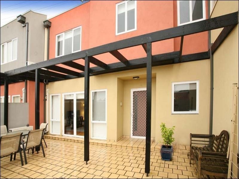 4/22 Tulloch Grove, Glen Waverley VIC 3150