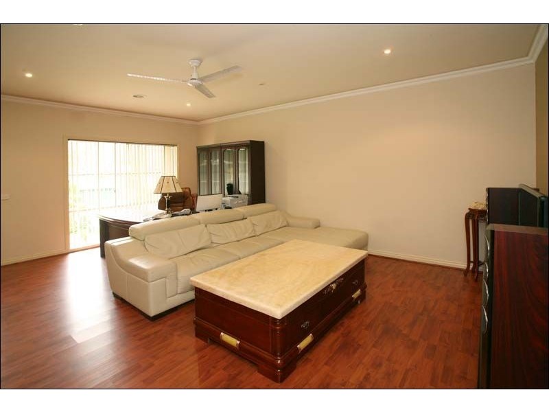 1/13 The Ridge, Glen Waverley VIC 3150