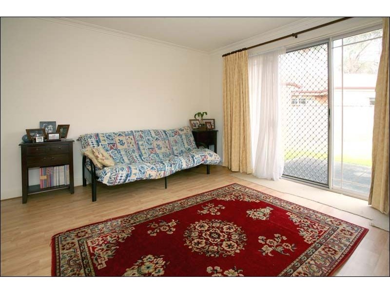 3/4 Brush Grove, Glen Waverley VIC 3150