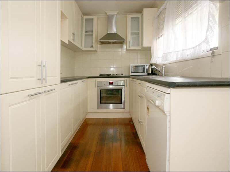 16 Oban Close, Endeavour Hills VIC 3802