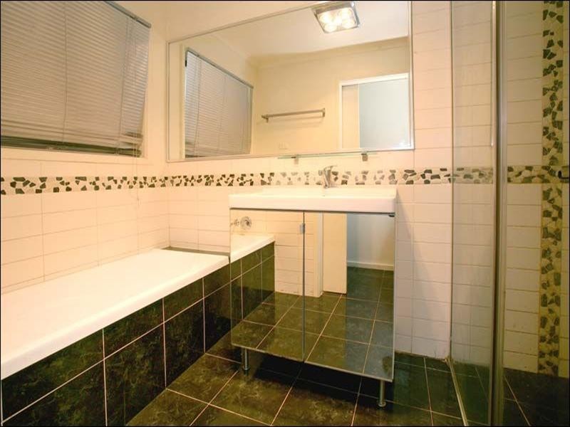 16 Oban Close, Endeavour Hills VIC 3802