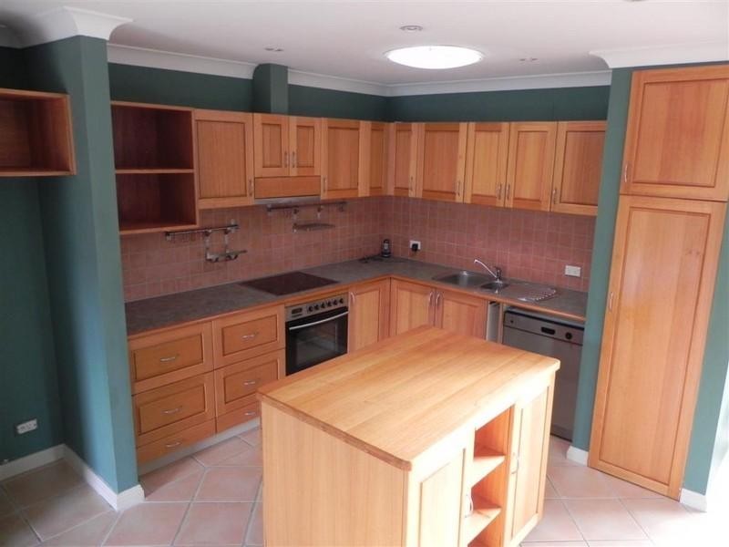 37 Vanessa Crescent, Wheelers Hill VIC 3150