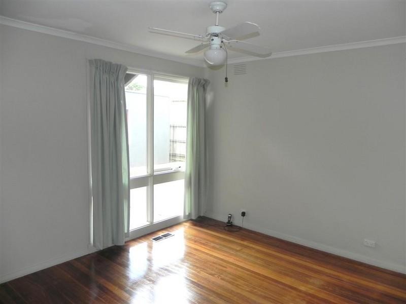 37 Vanessa Crescent, Wheelers Hill VIC 3150