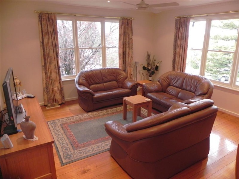 8 Wagstaff Street, Mount Waverley VIC 3149