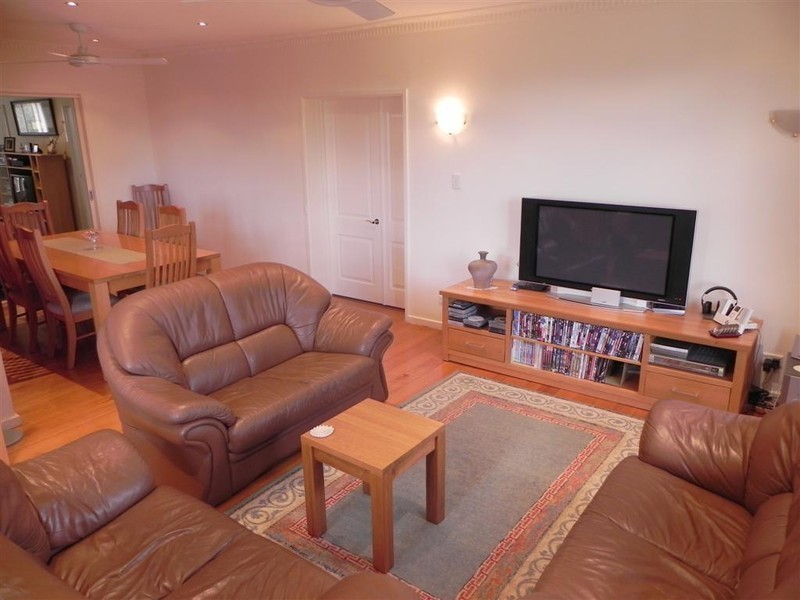 8 Wagstaff Street, Mount Waverley VIC 3149