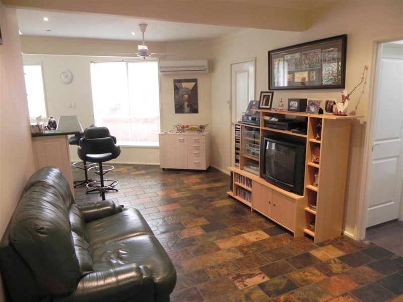 8 Wagstaff Street, Mount Waverley VIC 3149