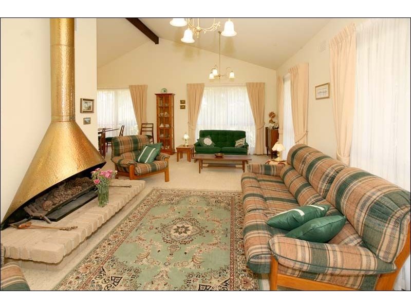 37 Madigan Drive, Glen Waverley VIC 3150