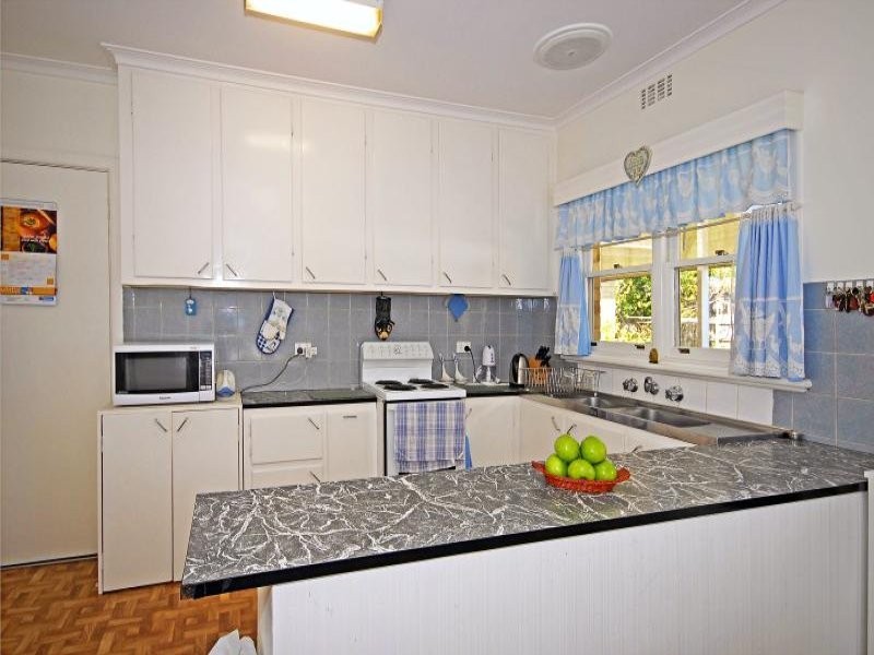 2 Birch Street, Mount Waverley VIC 3149