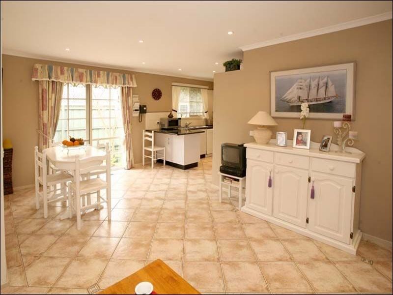 1/6 Manyung Court, Mulgrave VIC 3170