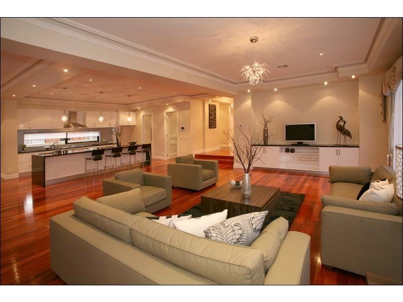 8 Hogan Road, Glen Waverley VIC 3150